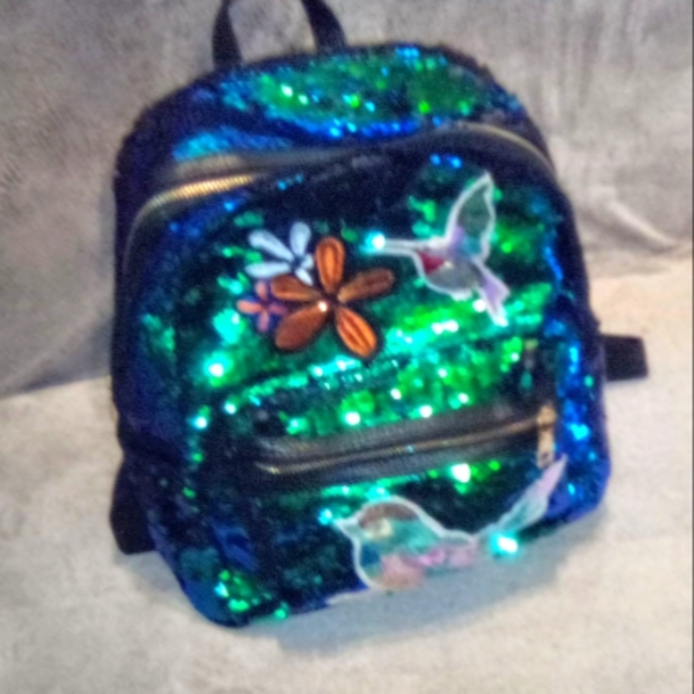 Leather and glitter, mini backpack for girls.